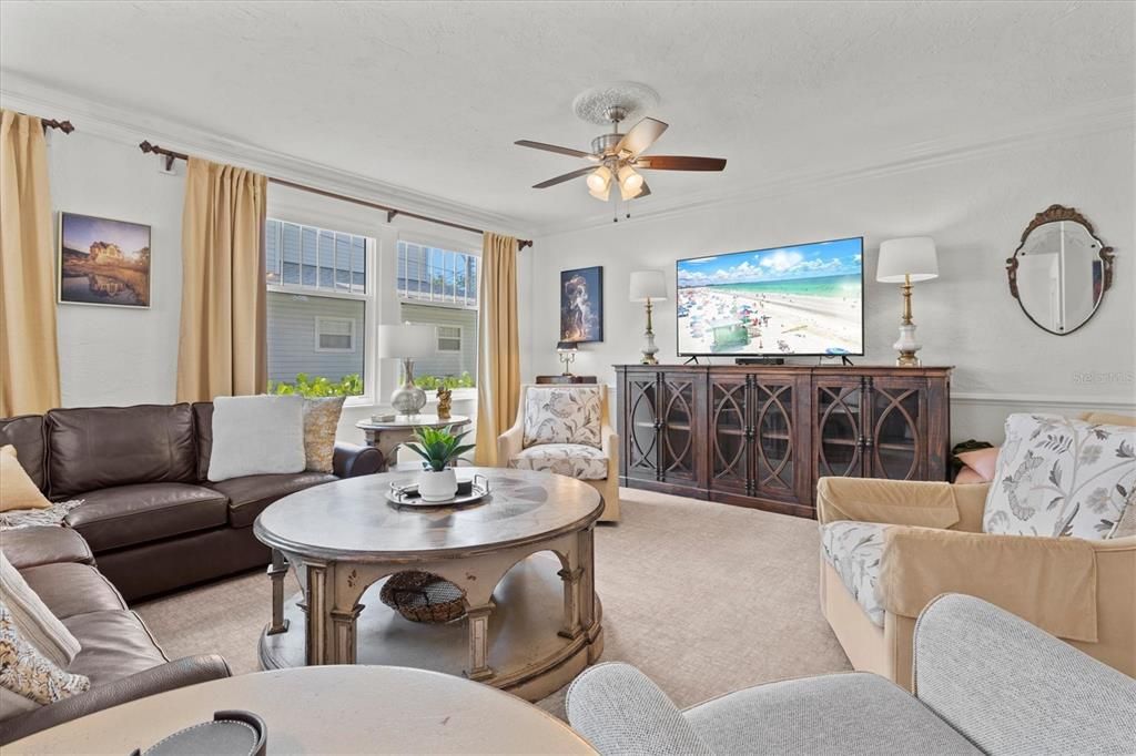 For Sale: $1,095,000 (4 beds, 5 baths, 2810 Square Feet)