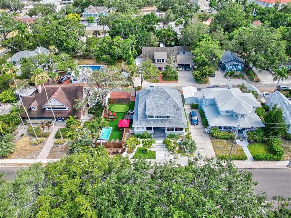 For Sale: $1,095,000 (4 beds, 5 baths, 2810 Square Feet)