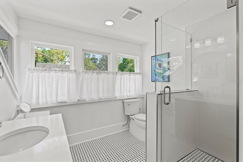 For Sale: $1,095,000 (4 beds, 5 baths, 2810 Square Feet)