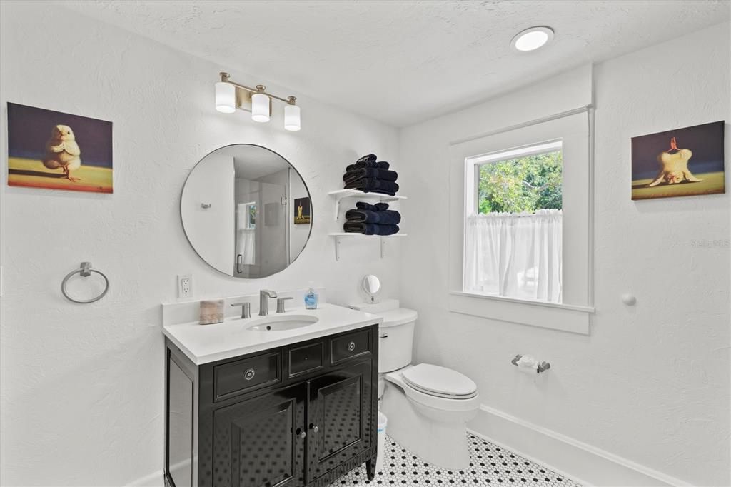 For Sale: $1,095,000 (4 beds, 5 baths, 2810 Square Feet)