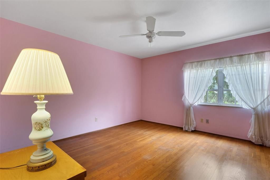 For Sale: $649,000 (5 beds, 3 baths, 3326 Square Feet)