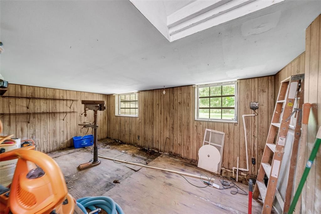 For Sale: $649,000 (5 beds, 3 baths, 3326 Square Feet)