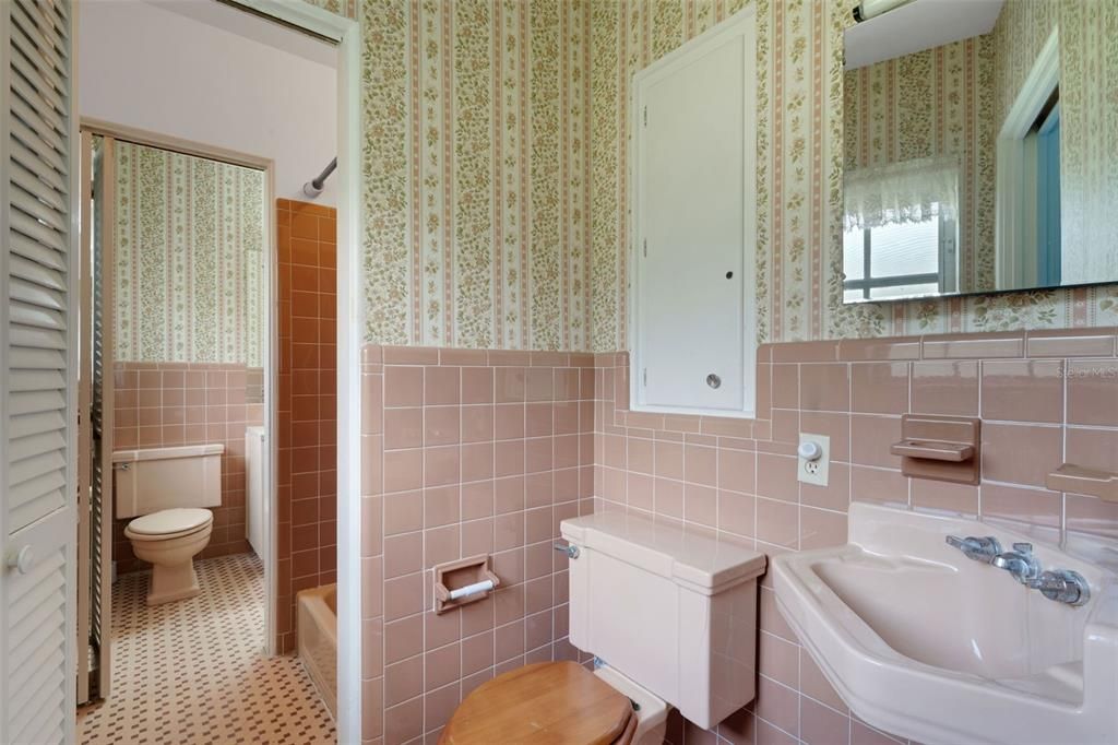 For Sale: $649,000 (5 beds, 3 baths, 3326 Square Feet)