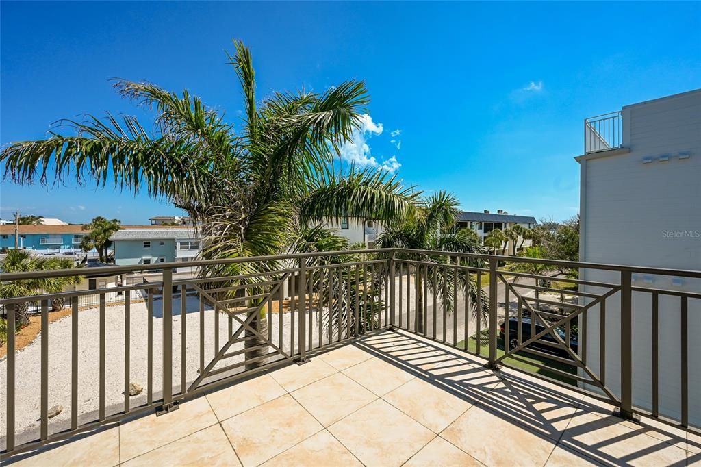 For Sale: $5,250,000 (8 beds, 0 baths, 5356 Square Feet)