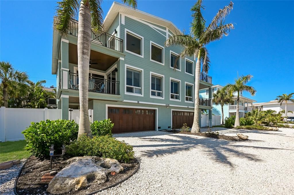 For Sale: $5,250,000 (8 beds, 0 baths, 5356 Square Feet)