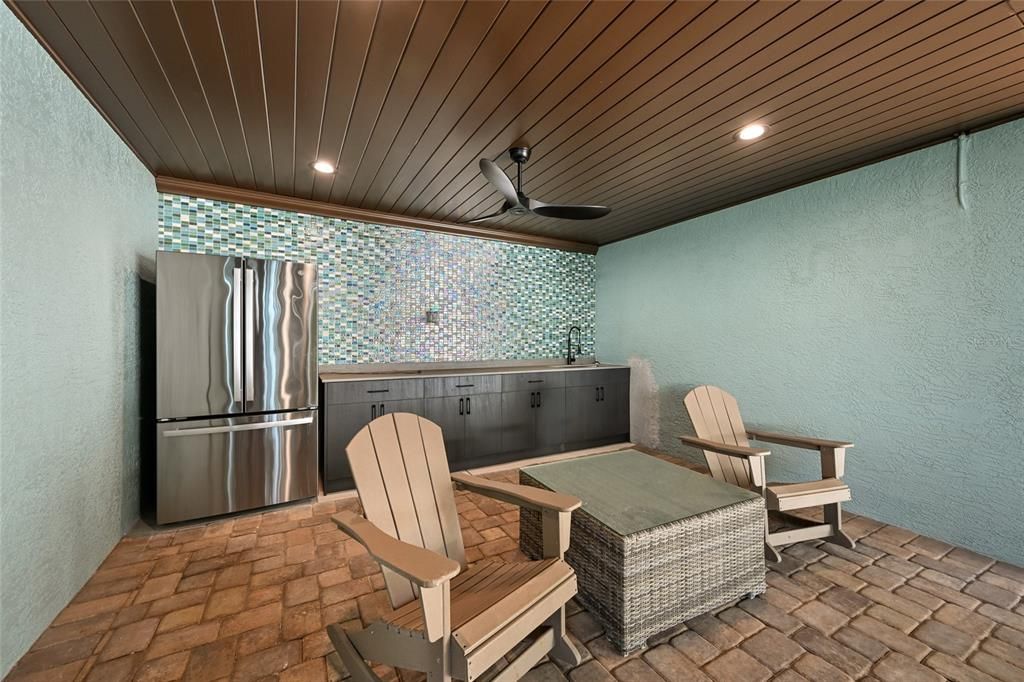 For Sale: $5,250,000 (8 beds, 0 baths, 5356 Square Feet)