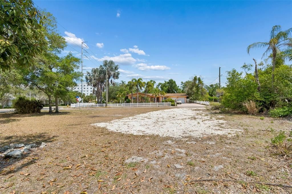 For Sale: $650,000 (0.28 acres)