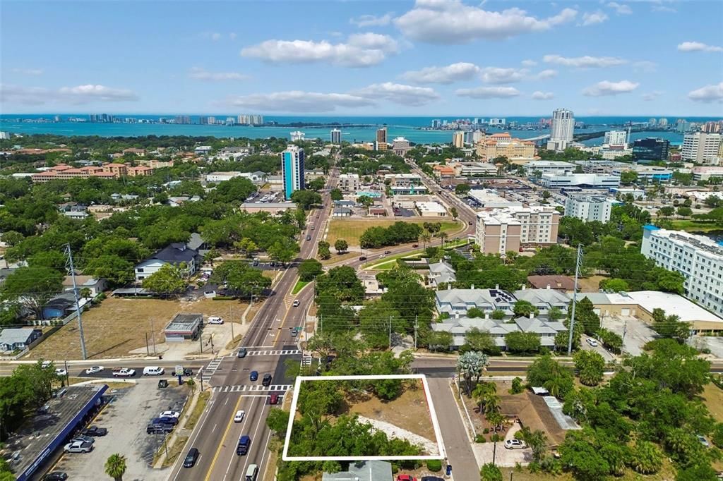 For Sale: $650,000 (0.28 acres)