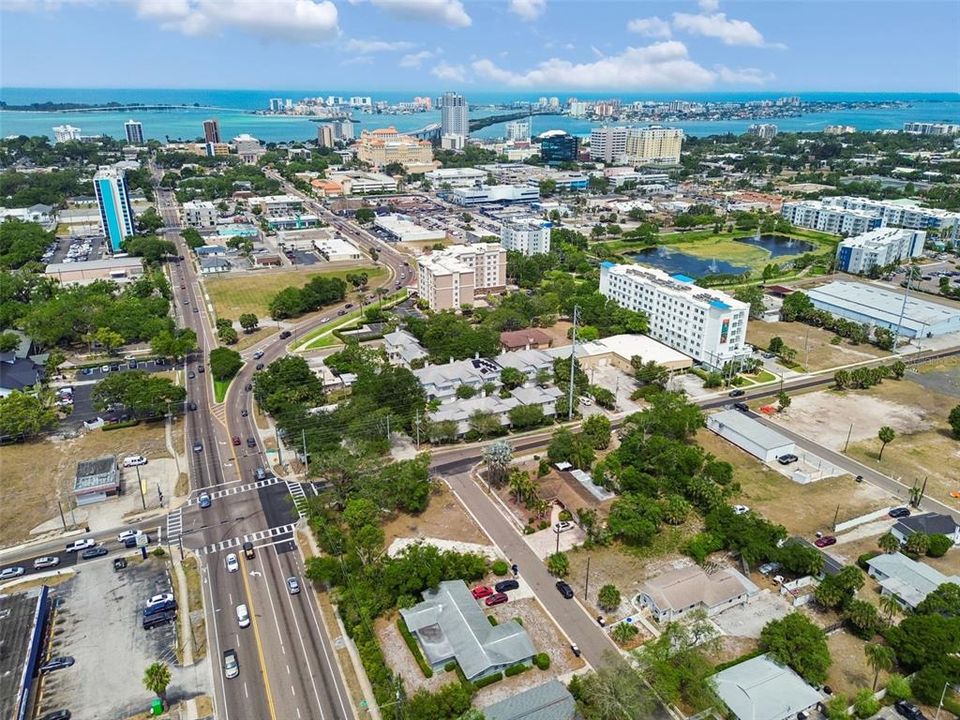 For Sale: $650,000 (0.28 acres)
