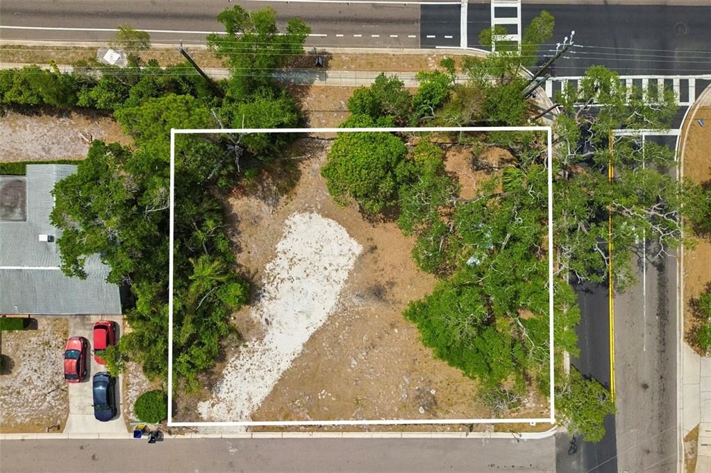 For Sale: $650,000 (0.28 acres)