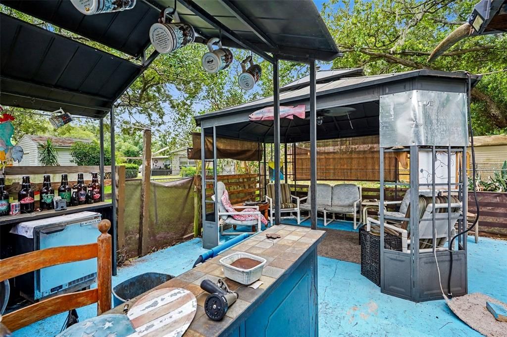 Activo con contrato: $280,000 (3 camas, 2 baños, 1650 Pies cuadrados)