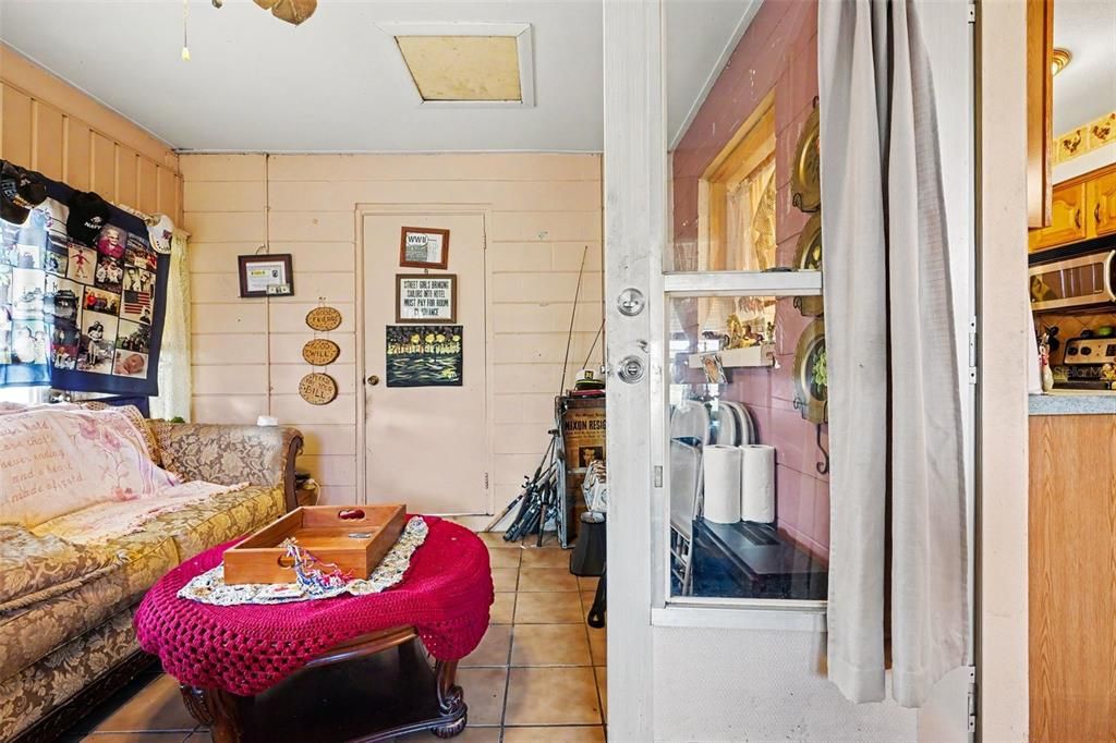 Activo con contrato: $280,000 (3 camas, 2 baños, 1650 Pies cuadrados)