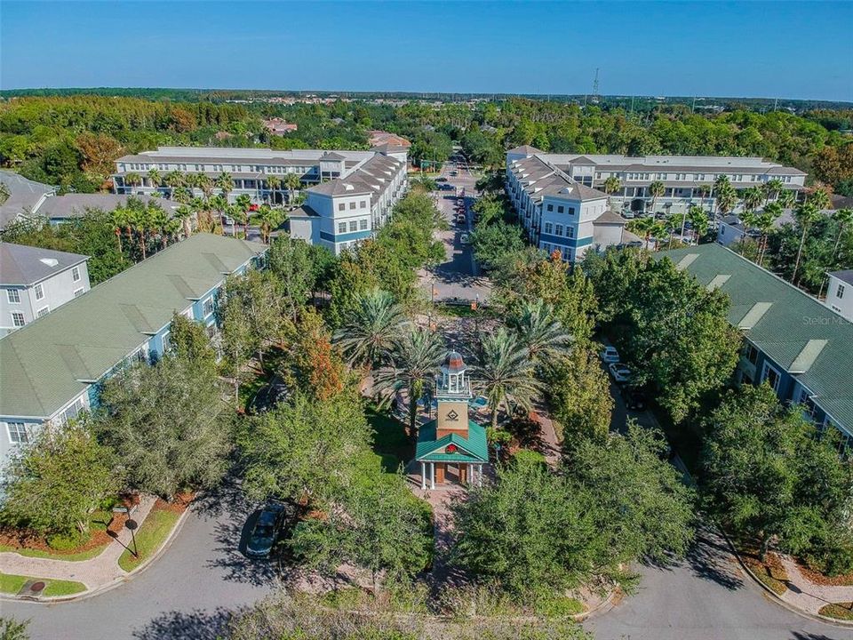 Под контрактом: $235,000 (2 спален, 2 ванн, 1184 Квадратных фут)