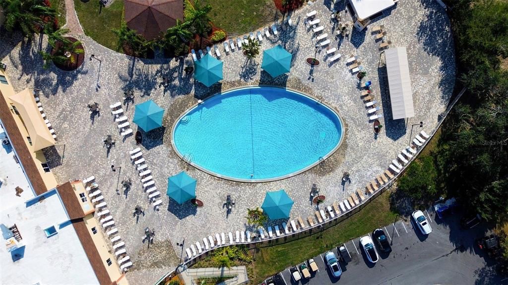 Под контрактом: $217,000 (2 спален, 2 ванн, 1316 Квадратных фут)