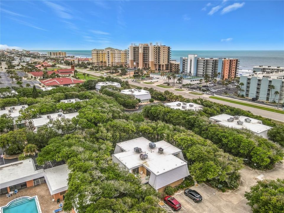 For Sale: $300,000 (2 beds, 2 baths, 1188 Square Feet)