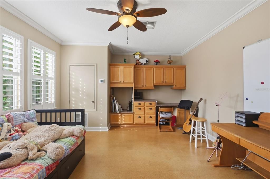 For Sale: $799,000 (3 beds, 2 baths, 2234 Square Feet)