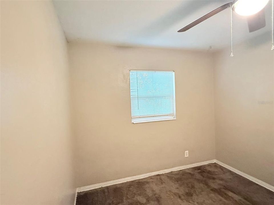 Active With Contract: $1,850 (2 beds, 1 baths, 830 Square Feet)