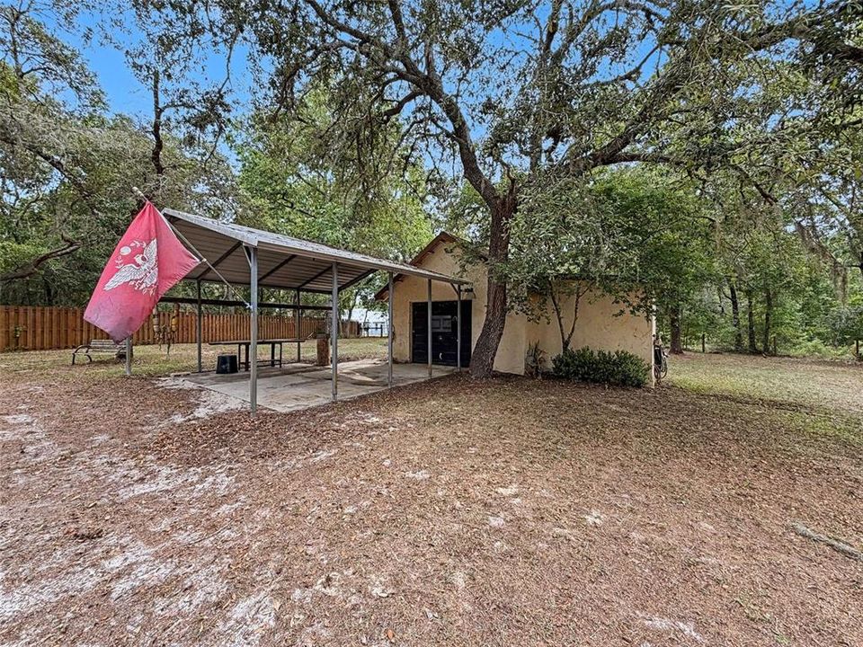 En Venta: $409,000 (3 camas, 2 baños, 1966 Pies cuadrados)