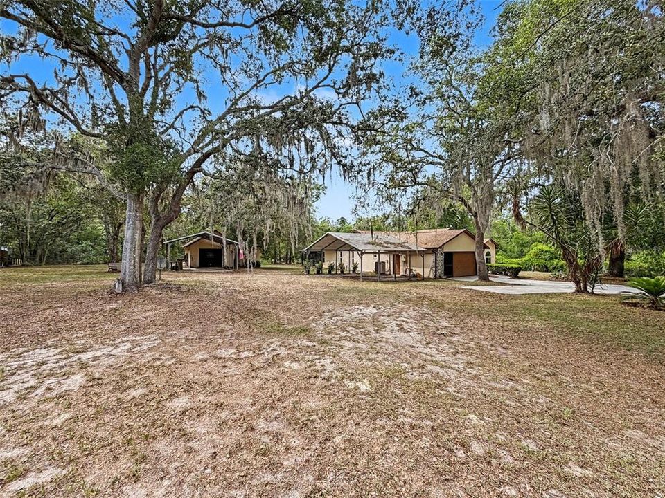 En Venta: $409,000 (3 camas, 2 baños, 1966 Pies cuadrados)