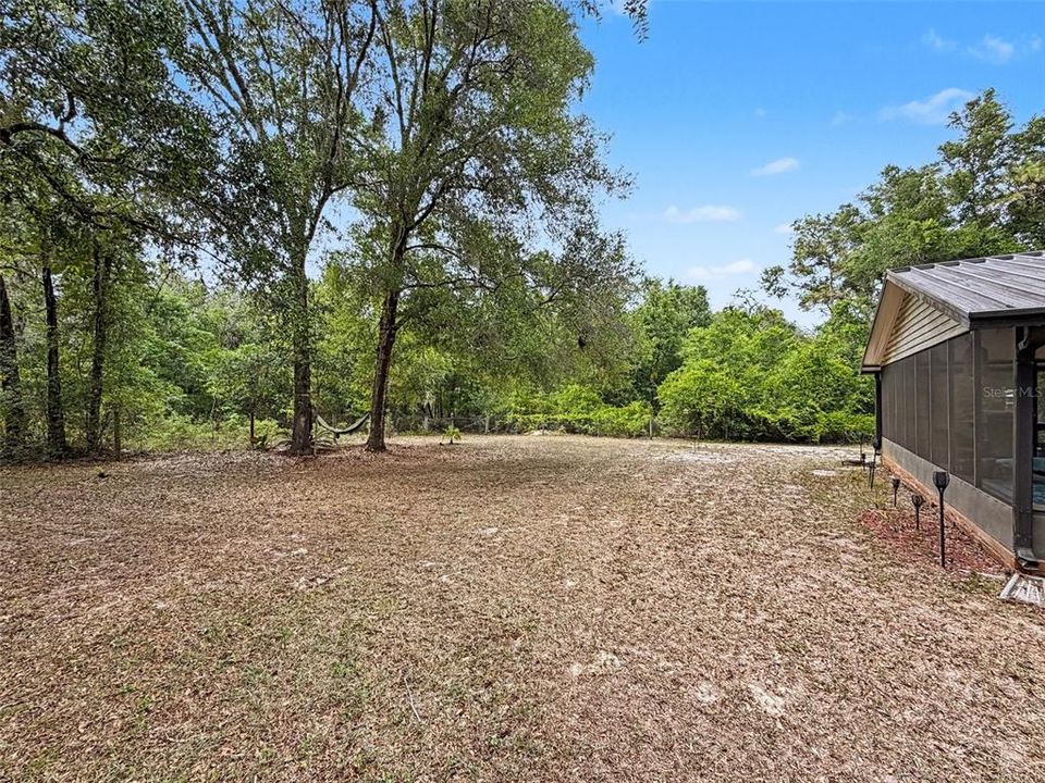 En Venta: $409,000 (3 camas, 2 baños, 1966 Pies cuadrados)