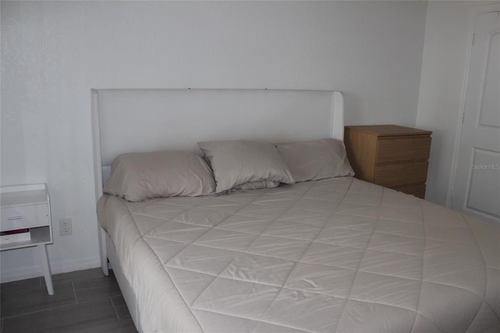 На продажу: $179,900 (1 спален, 1 ванн, 715 Квадратных фут)