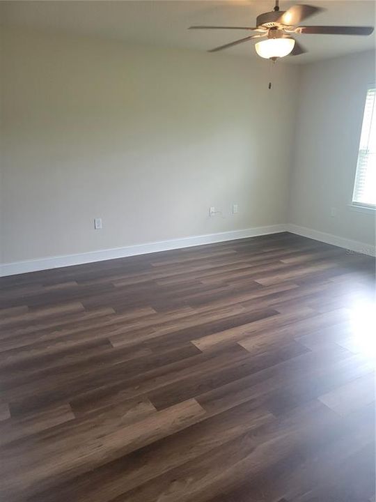 En Renta: $2,400 (4 camas, 2 baños, 1908 Pies cuadrados)