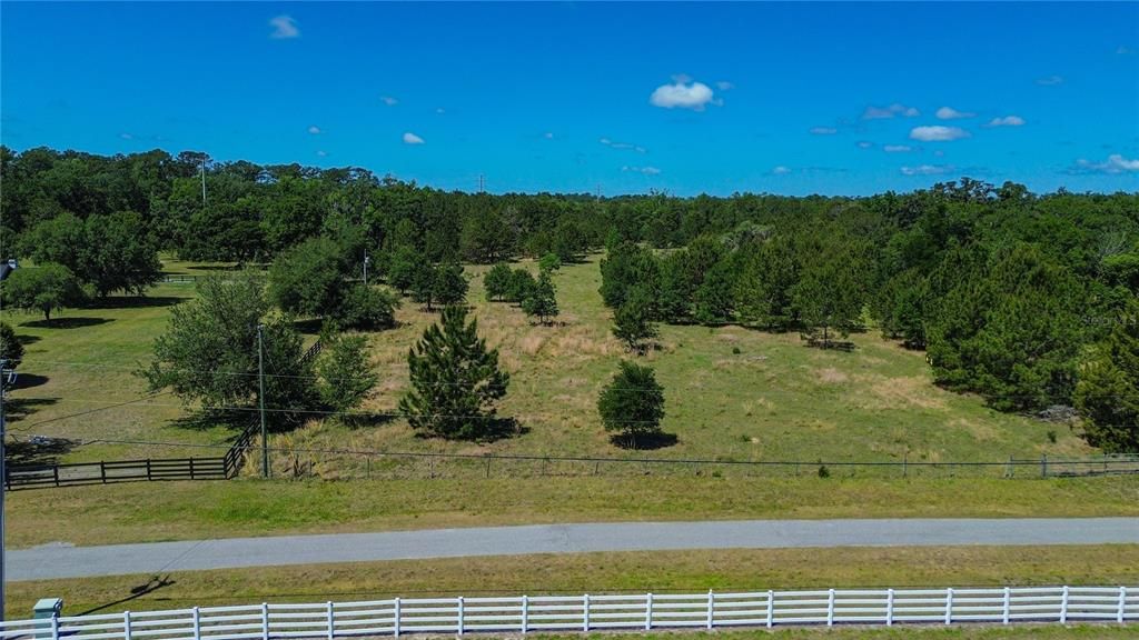 En Venta: $750,000 (10.50 acres)