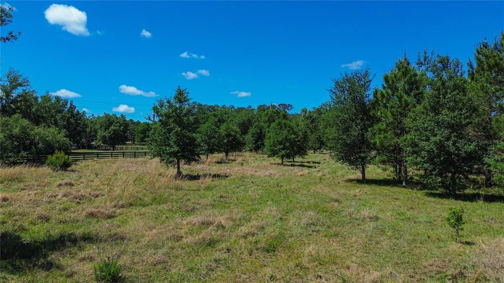En Venta: $750,000 (10.50 acres)