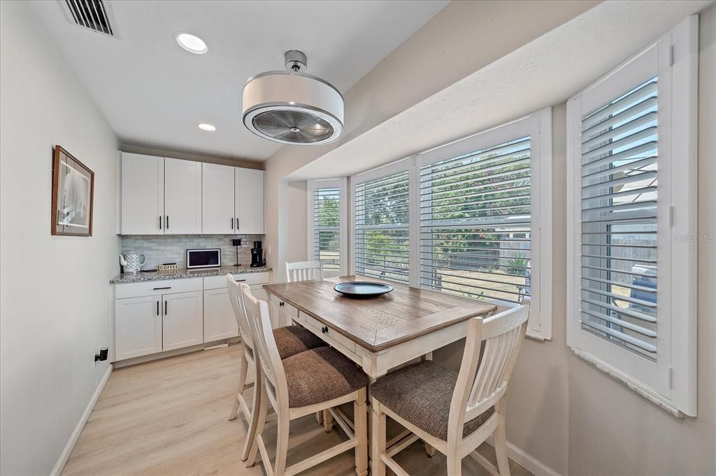 For Rent: $2,800 (2 beds, 2 baths, 1431 Square Feet)