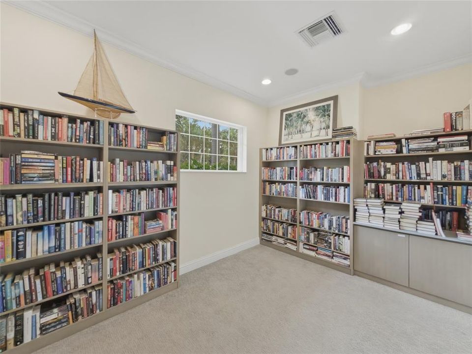 Activo con contrato: $529,000 (3 camas, 3 baños, 2344 Pies cuadrados)