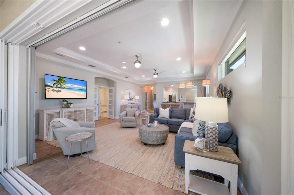 Activo con contrato: $529,000 (3 camas, 3 baños, 2344 Pies cuadrados)
