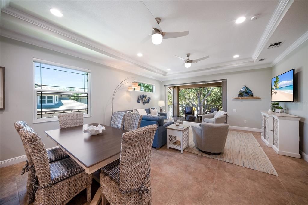 Activo con contrato: $529,000 (3 camas, 3 baños, 2344 Pies cuadrados)