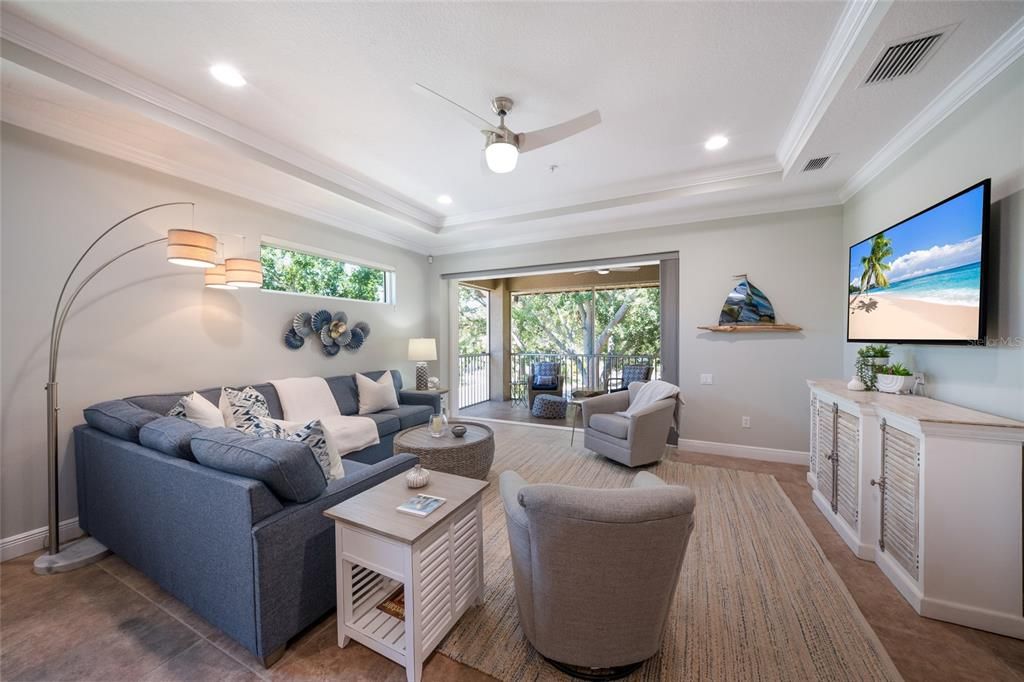 Activo con contrato: $529,000 (3 camas, 3 baños, 2344 Pies cuadrados)