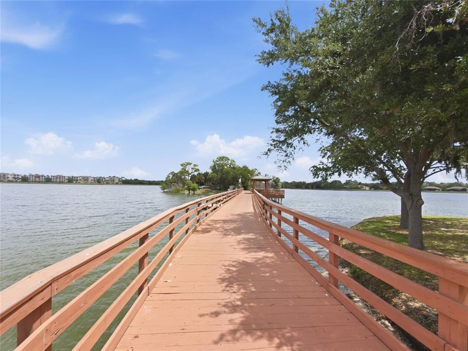 Activo con contrato: $529,000 (3 camas, 3 baños, 2344 Pies cuadrados)