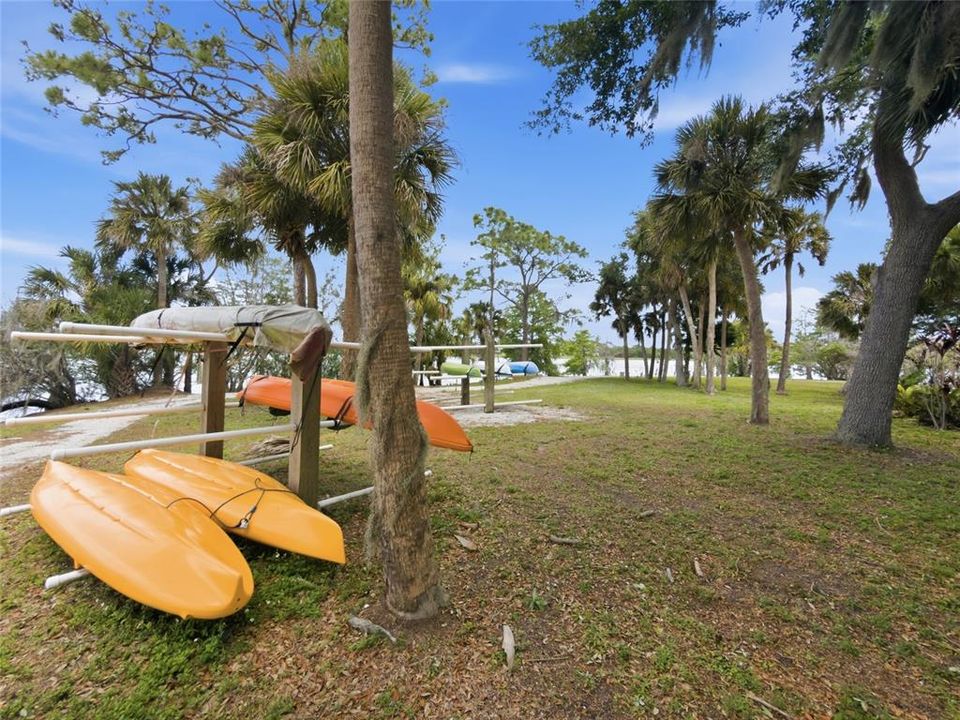 Activo con contrato: $529,000 (3 camas, 3 baños, 2344 Pies cuadrados)
