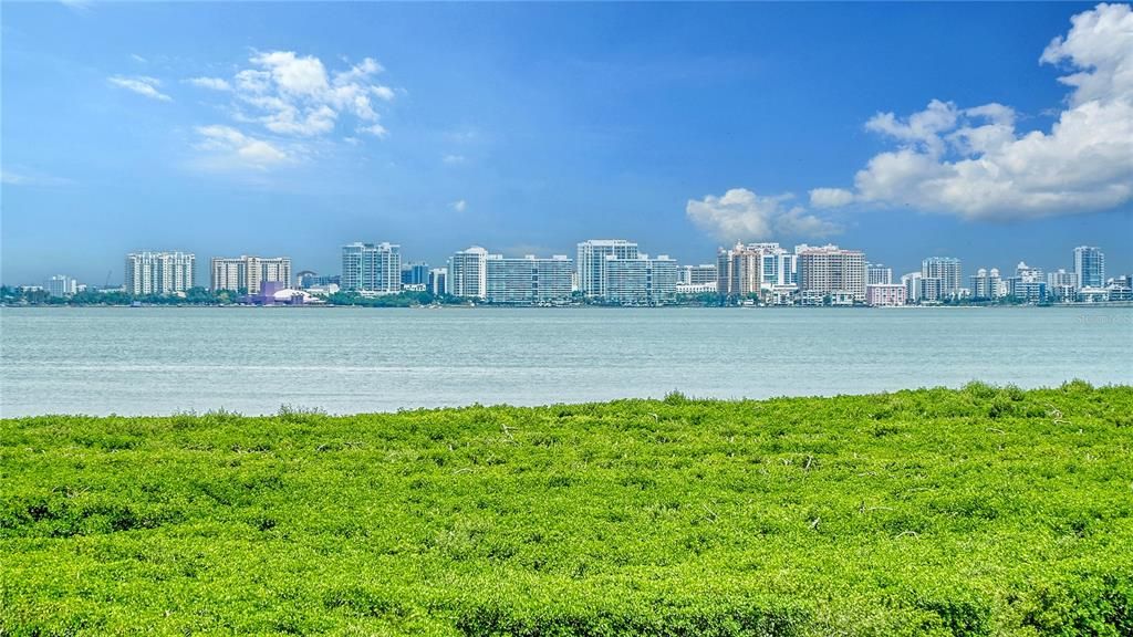 For Sale: $579,000 (2 beds, 2 baths, 1192 Square Feet)