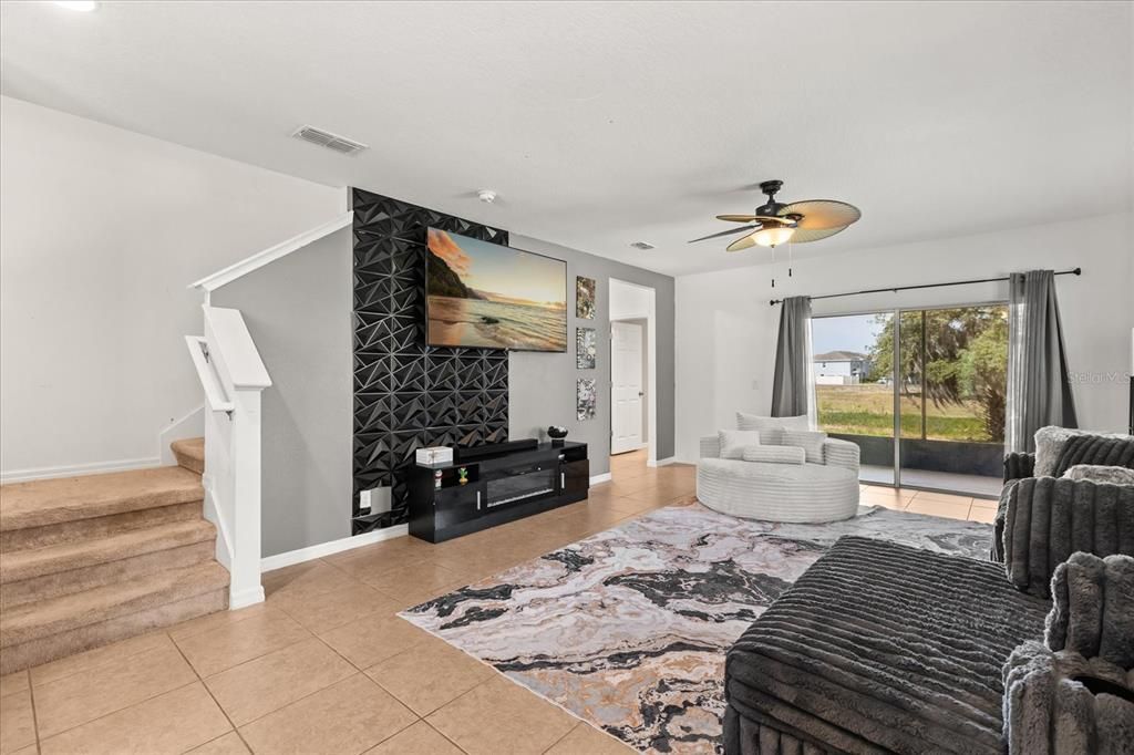 For Sale: $235,000 (3 beds, 2 baths, 1571 Square Feet)