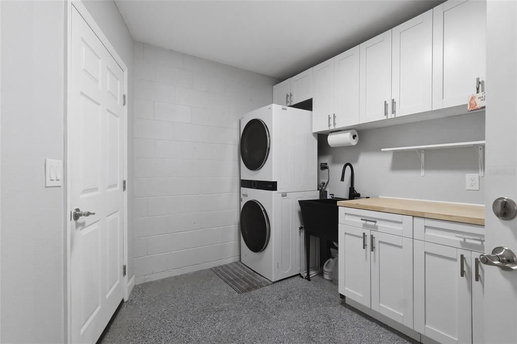 Activo con contrato: $439,900 (3 camas, 2 baños, 1348 Pies cuadrados)