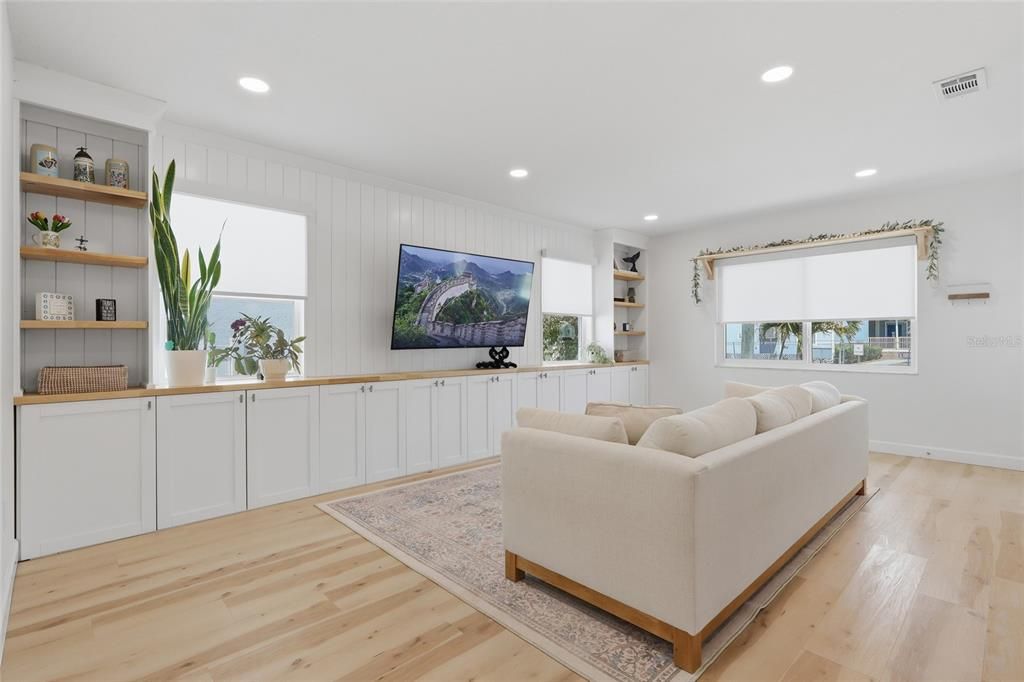 Activo con contrato: $439,900 (3 camas, 2 baños, 1348 Pies cuadrados)