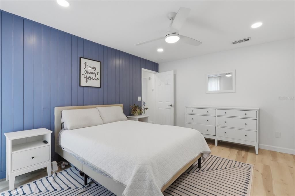 Activo con contrato: $439,900 (3 camas, 2 baños, 1348 Pies cuadrados)