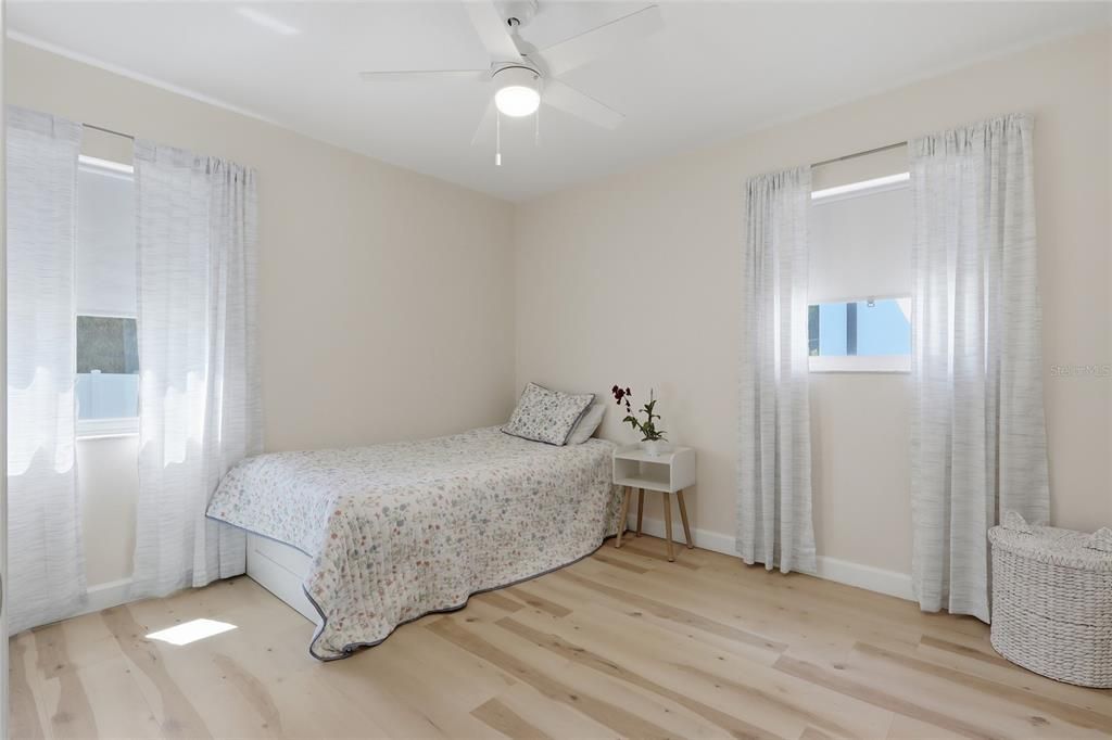 Activo con contrato: $439,900 (3 camas, 2 baños, 1348 Pies cuadrados)