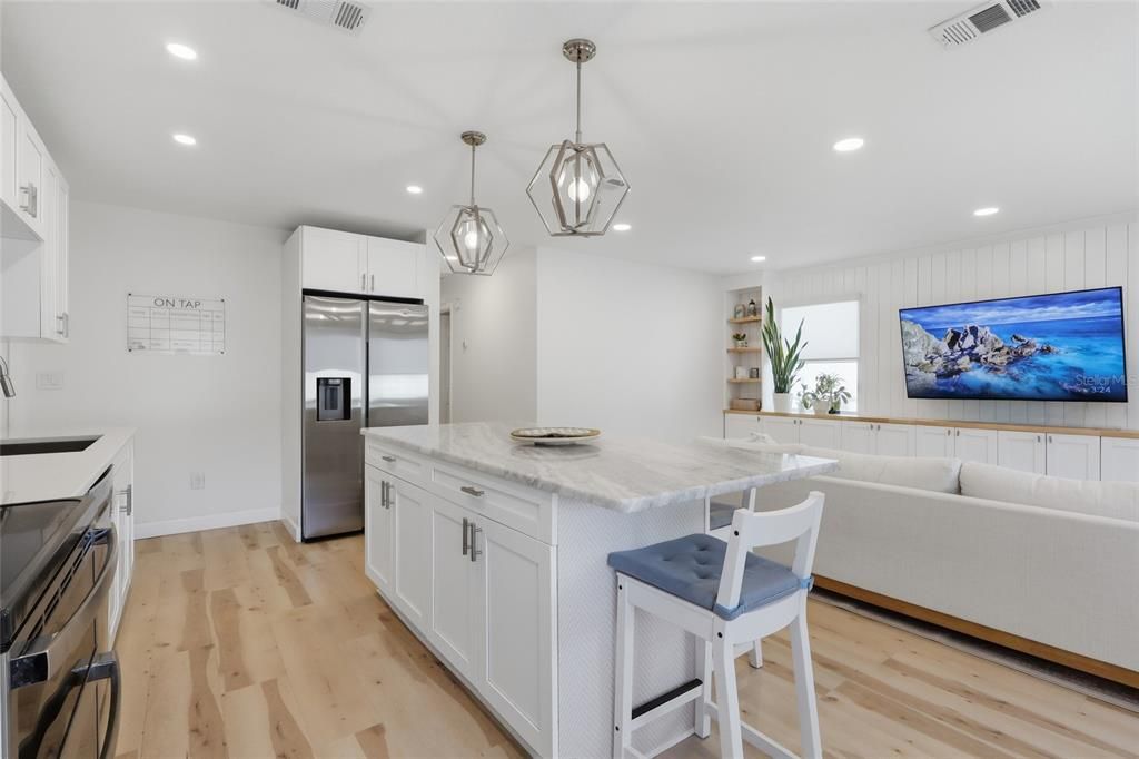 Activo con contrato: $439,900 (3 camas, 2 baños, 1348 Pies cuadrados)
