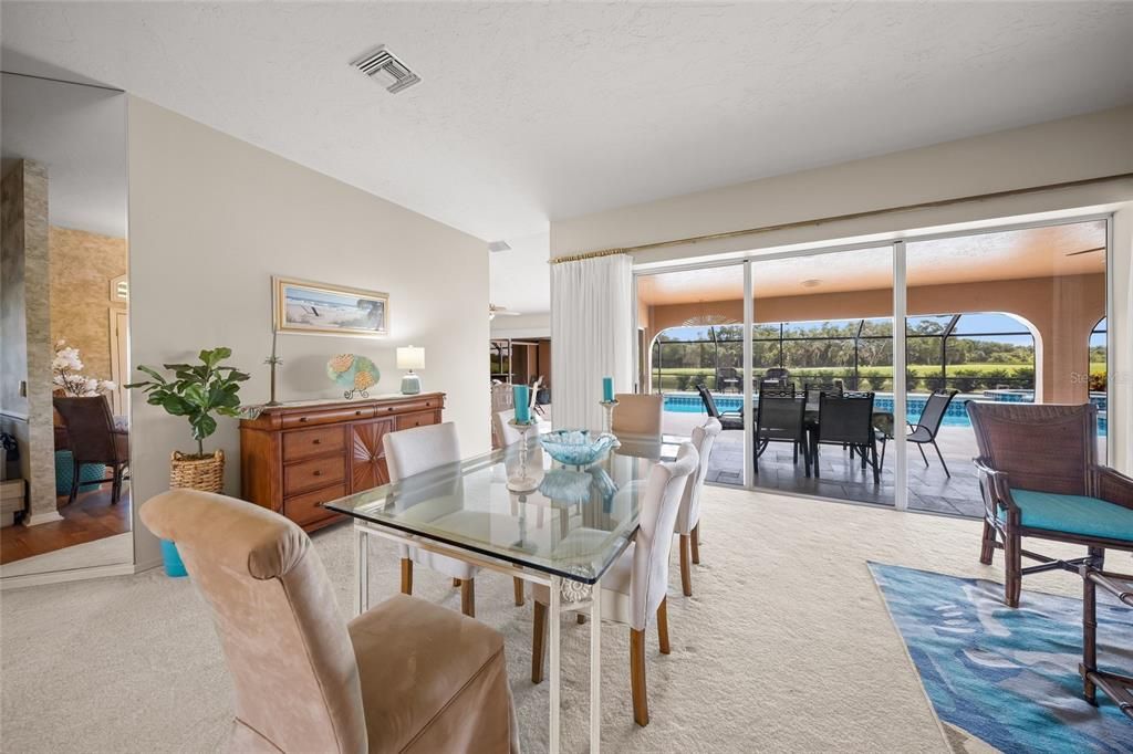 En Venta: $995,000 (3 camas, 2 baños, 3304 Pies cuadrados)