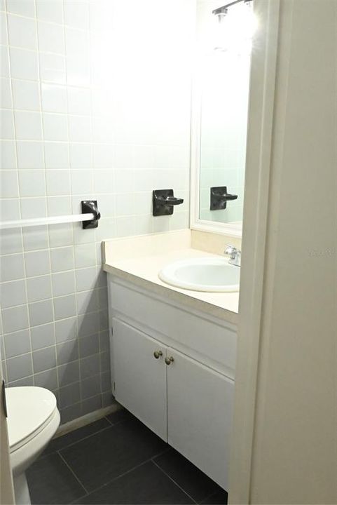 For Rent: $1,650 (2 beds, 1 baths, 1015 Square Feet)