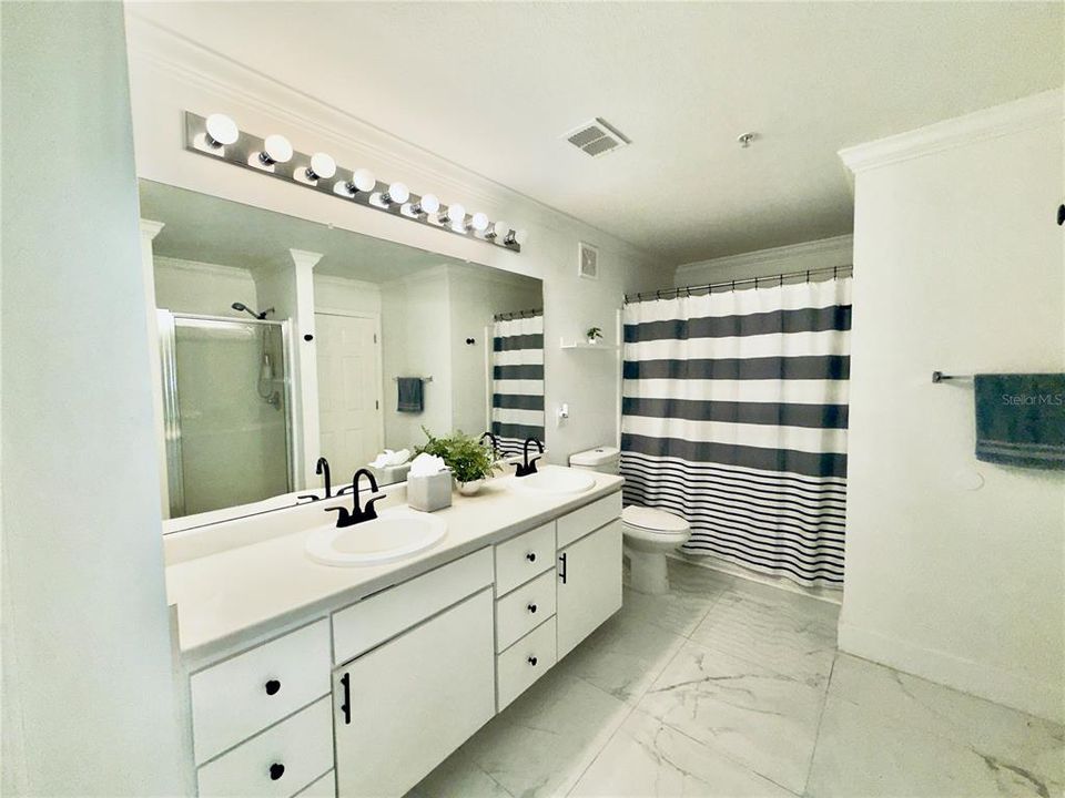 For Rent: $1,650 (2 beds, 1 baths, 1050 Square Feet)