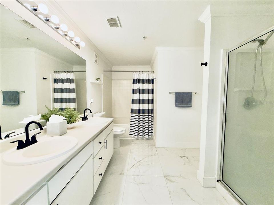 For Rent: $1,650 (2 beds, 1 baths, 1050 Square Feet)