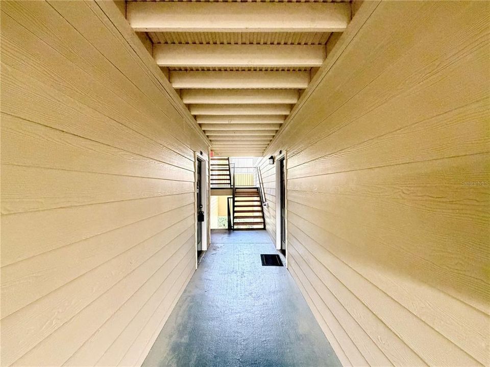 For Rent: $1,650 (2 beds, 1 baths, 1050 Square Feet)