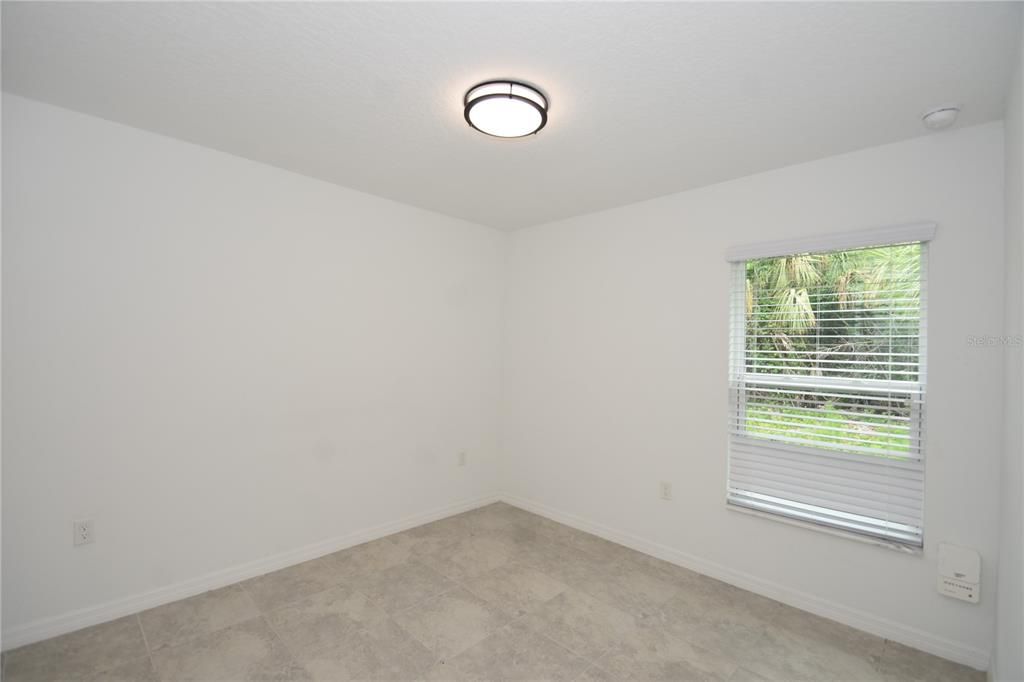 For Rent: $1,800 (3 beds, 2 baths, 1211 Square Feet)