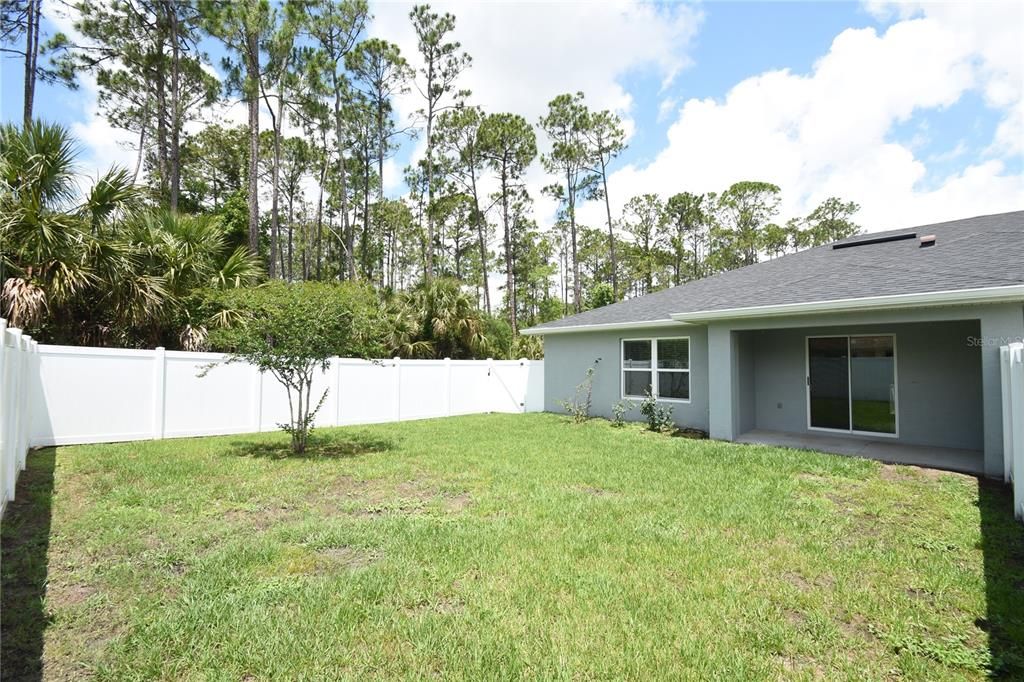 For Rent: $1,800 (3 beds, 2 baths, 1211 Square Feet)