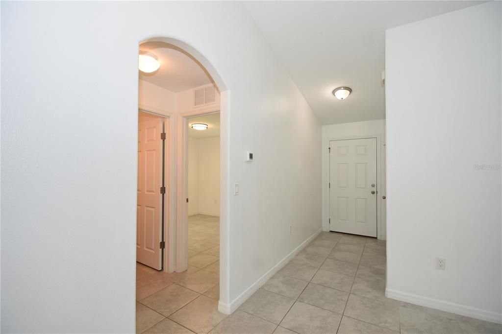 For Rent: $1,800 (3 beds, 2 baths, 1211 Square Feet)